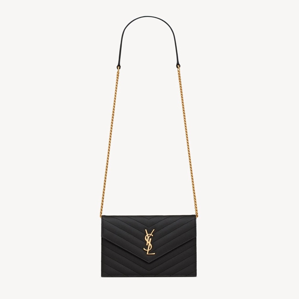 Yves Saint Laurent 
CASSANDRE ENVELOPE CHAIN BAG IN GRAIN DE POUDRE LEATHER